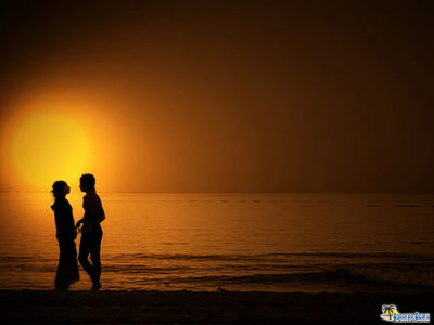 Couples in Boracay During Sunset Boracay couples sunset